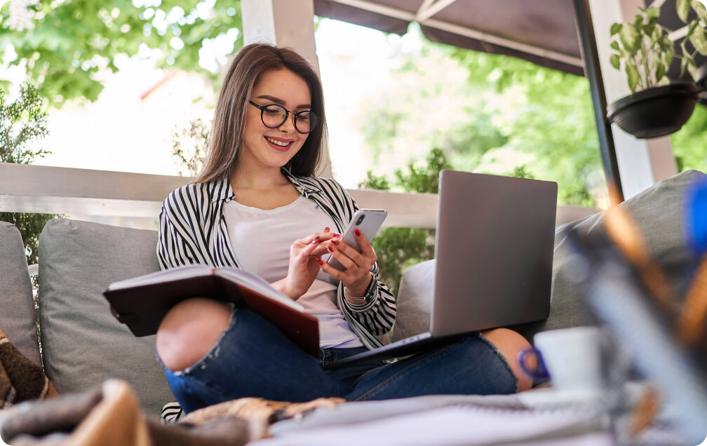 Master Digital Product Design: UX Research & UI